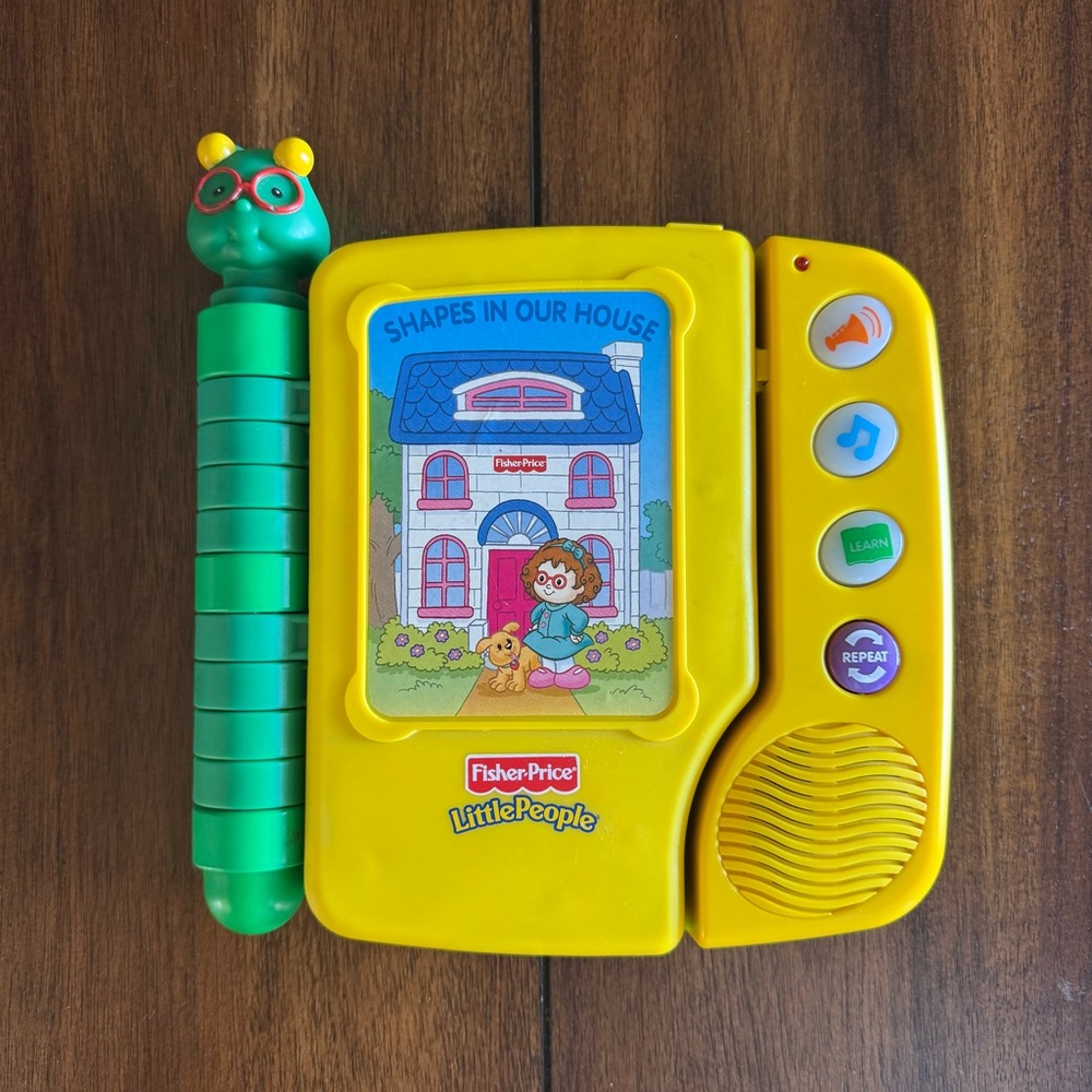 Vintage 2001 Fisher Price Little People “Shapes‎ in our House” Electronic Book